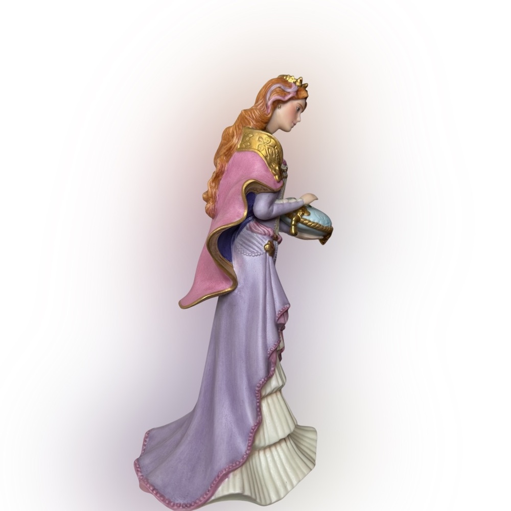 Lenox “Princess and the Pea” Legendary Princesses Figurine Limited Edition #3336 - Picture 4 of 8